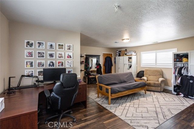 9337 Creekside Lane, Modesto, CA 95357