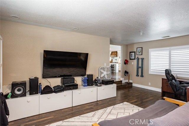 9337 Creekside Lane, Modesto, CA 95357