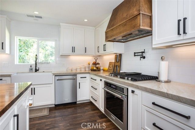 9337 Creekside Lane, Modesto, CA 95357