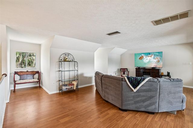 19254 BLOUNT ROAD, Lutz, FL 33558