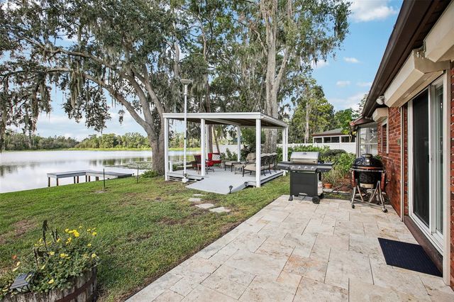 19254 BLOUNT ROAD, Lutz, FL 33558