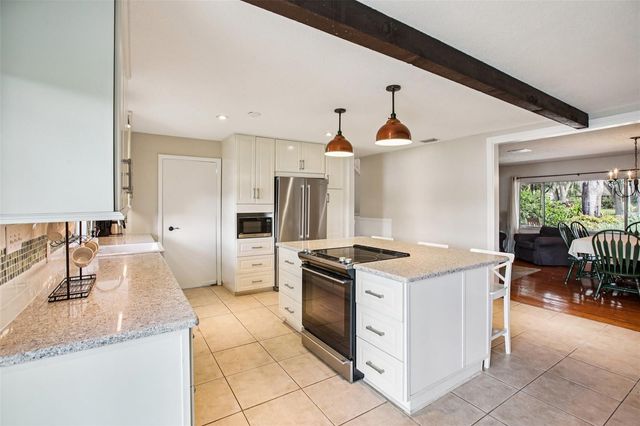 19254 BLOUNT ROAD, Lutz, FL 33558