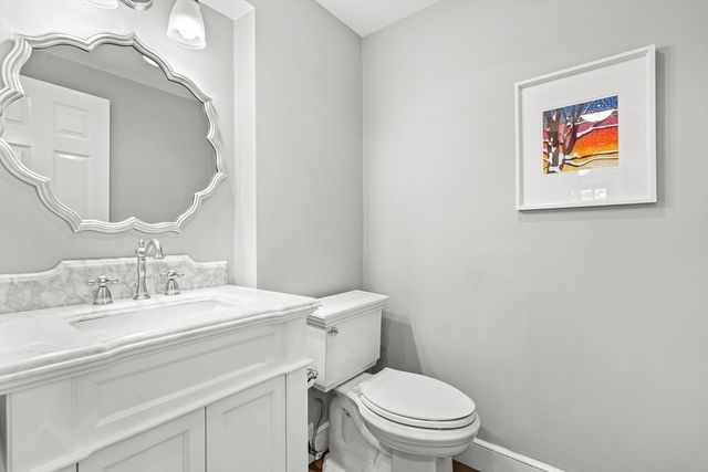 23 Northgate Rd, Wellesley, MA 02481