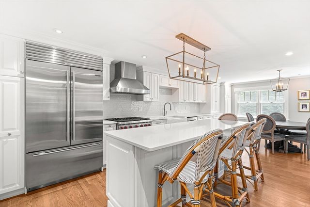 23 Northgate Rd, Wellesley, MA 02481