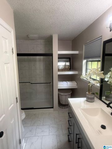 6658 SW JUNE AVENUE, Leeds, AL 35094