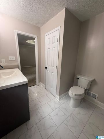 6658 SW JUNE AVENUE, Leeds, AL 35094