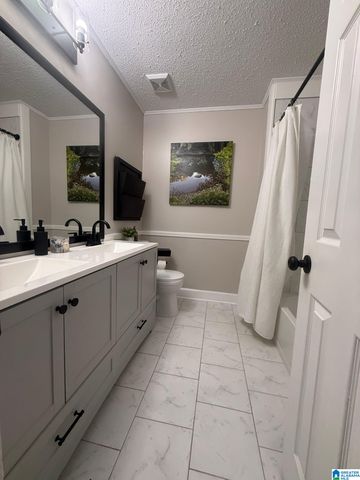 6658 SW JUNE AVENUE, Leeds, AL 35094