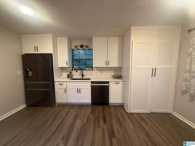 6658 SW JUNE AVENUE, Leeds, AL 35094