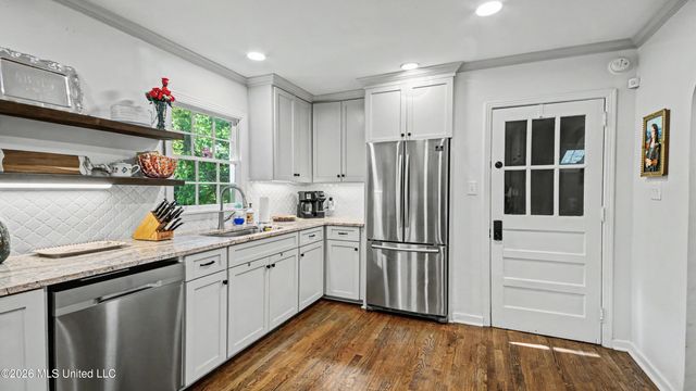 4527 Meadowridge Drive, Jackson, MS 39206
