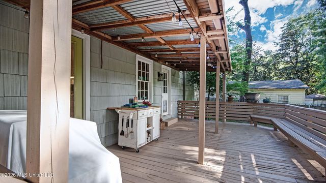 4527 Meadowridge Drive, Jackson, MS 39206