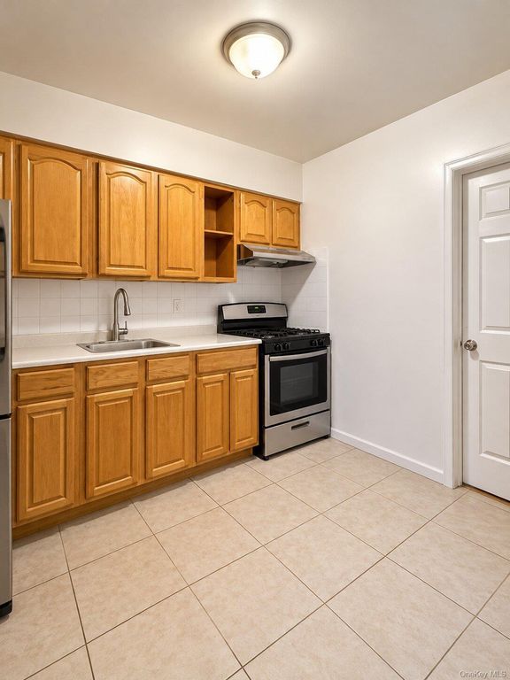 41-35 147th Street, Flushing, NY 11355 — photo 4