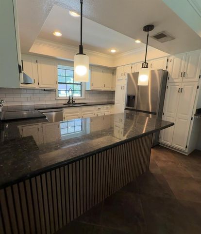 645 SE 21ST PLACE, Ocala, FL 34471