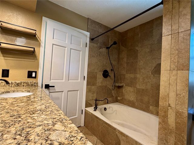 645 SE 21ST PLACE, Ocala, FL 34471