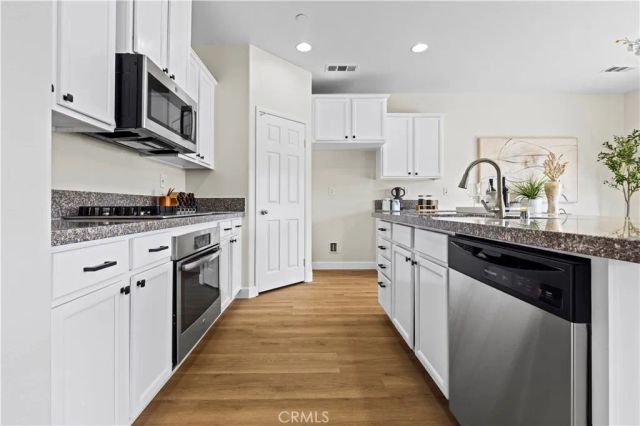 6895 Riverglen Court, Eastvale, CA 92880