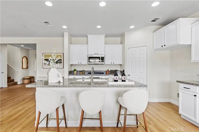 6895 Riverglen Court, Eastvale, CA 92880