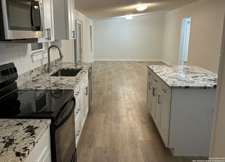 1284 Glenn, Canyon Lake, TX 78133