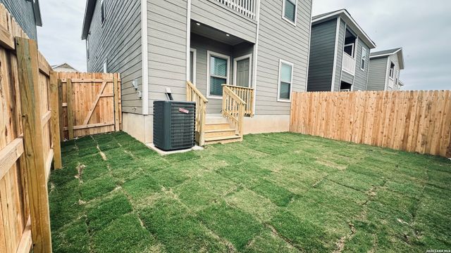 7157 Magnolia Crk Unit 101, San Antonio, TX 78252
