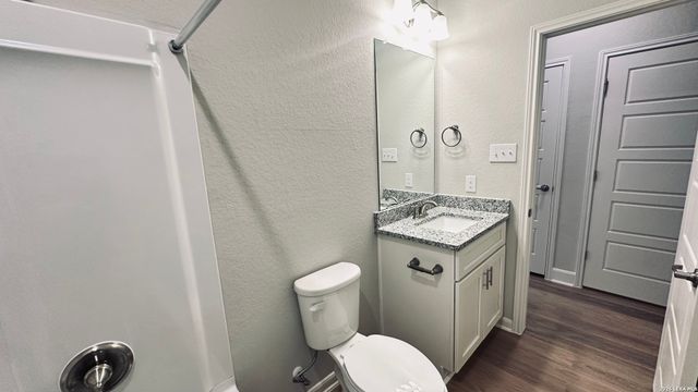 7157 Magnolia Crk Unit 101, San Antonio, TX 78252