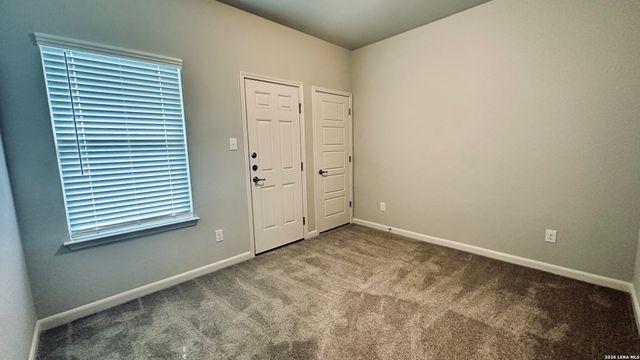 7157 Magnolia Crk Unit 101, San Antonio, TX 78252