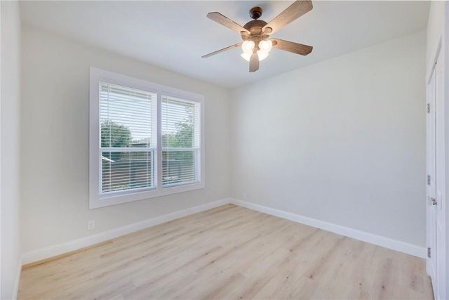 719 W 3rd ST, Taylor, TX 76574