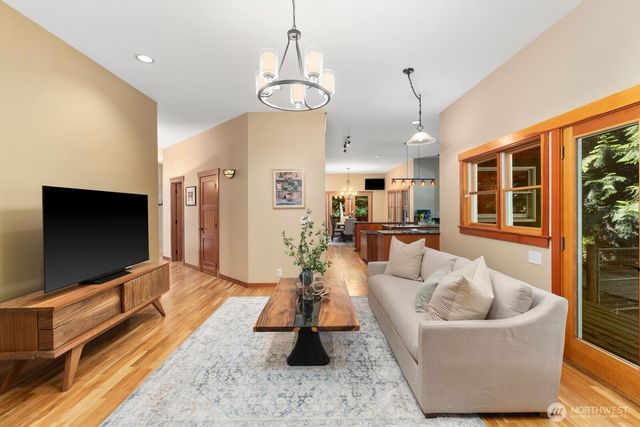 14677 Sivertson Road NE, Bainbridge Island, WA 98110