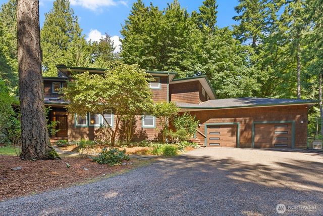 14677 Sivertson Road NE, Bainbridge Island, WA 98110