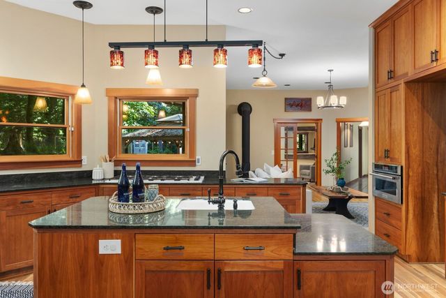 14677 Sivertson Road NE, Bainbridge Island, WA 98110