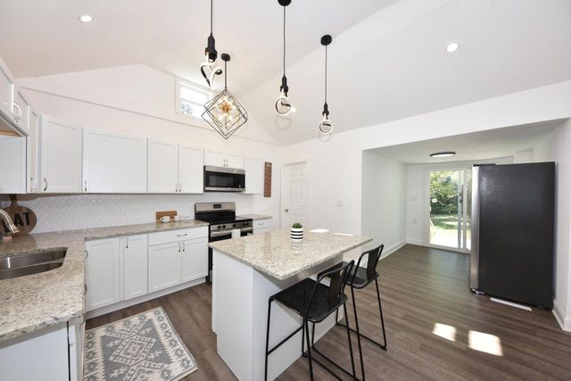 N5415 Park AVENUE, Fredonia, WI 53021