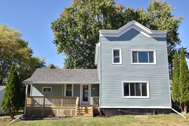 N5415 Park AVENUE, Fredonia, WI 53021