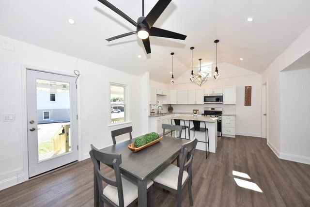 N5415 Park AVENUE, Fredonia, WI 53021