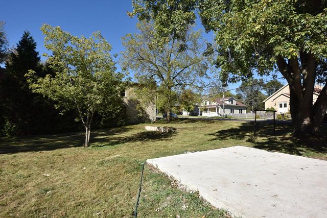 N5415 Park AVENUE, Fredonia, WI 53021