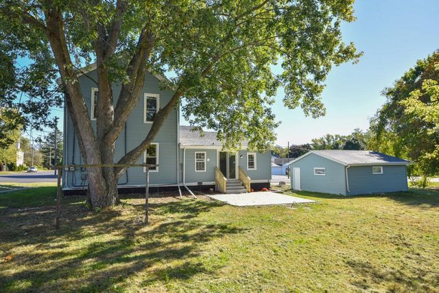 N5415 Park AVENUE, Fredonia, WI 53021