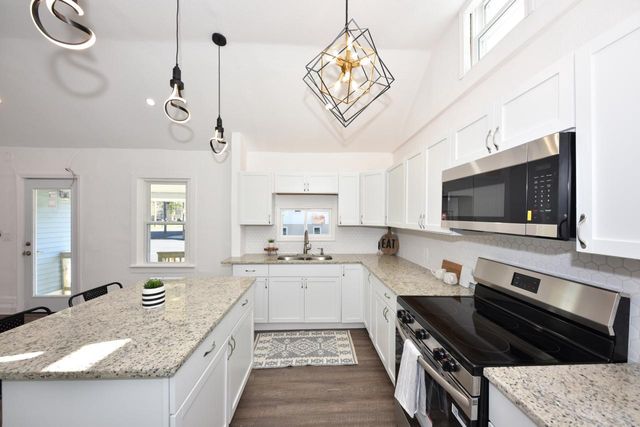 N5415 Park AVENUE, Fredonia, WI 53021