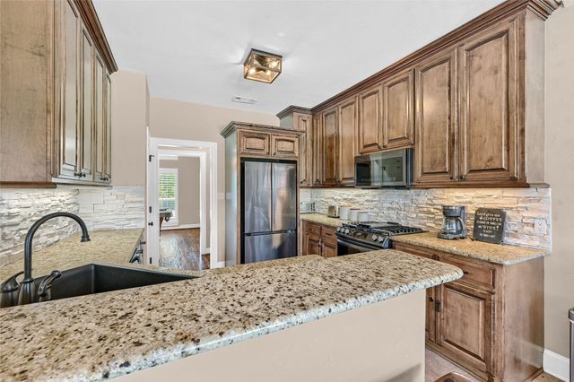 30 Tananger Springs Drive, Denison, TX 75021