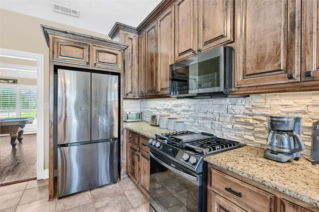 30 Tananger Springs Drive, Denison, TX 75021