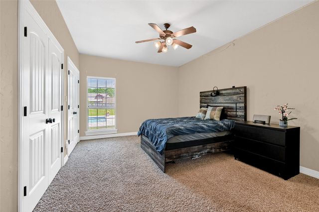 30 Tananger Springs Drive, Denison, TX 75021