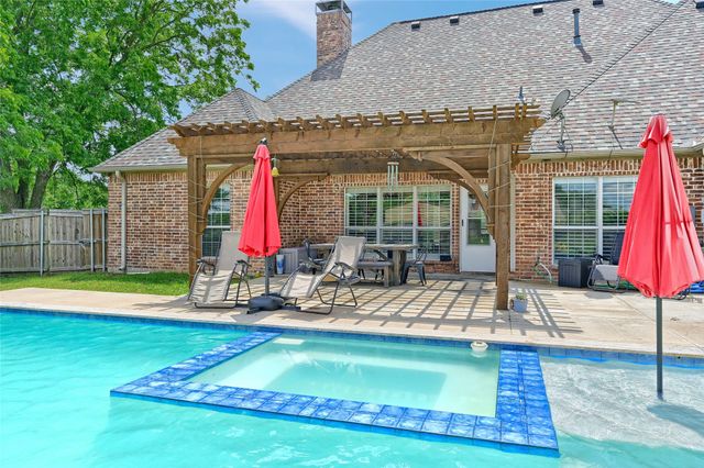 30 Tananger Springs Drive, Denison, TX 75021