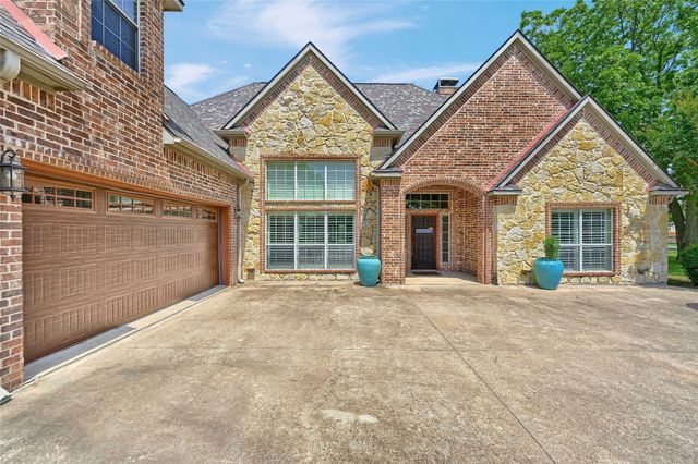 30 Tananger Springs Drive, Denison, TX 75021
