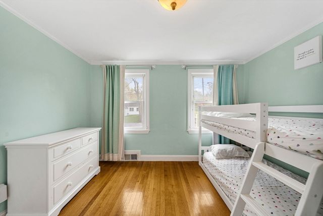 65 Florita Dr, Framingham, MA 01702
