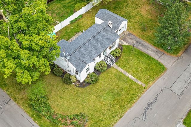 65 Florita Dr, Framingham, MA 01702