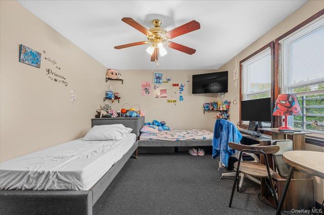 22173 91st Road, Queens Village, NY 11428