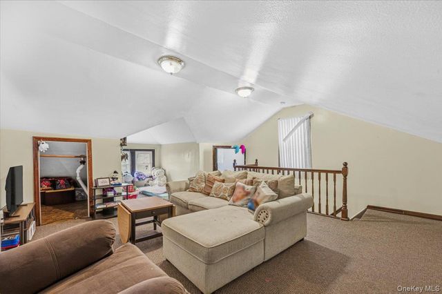 22173 91st Road, Queens Village, NY 11428