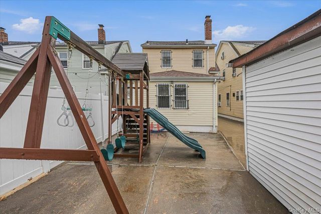 22173 91st Road, Queens Village, NY 11428