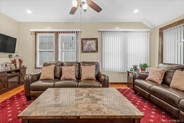 22173 91st Road, Queens Village, NY 11428