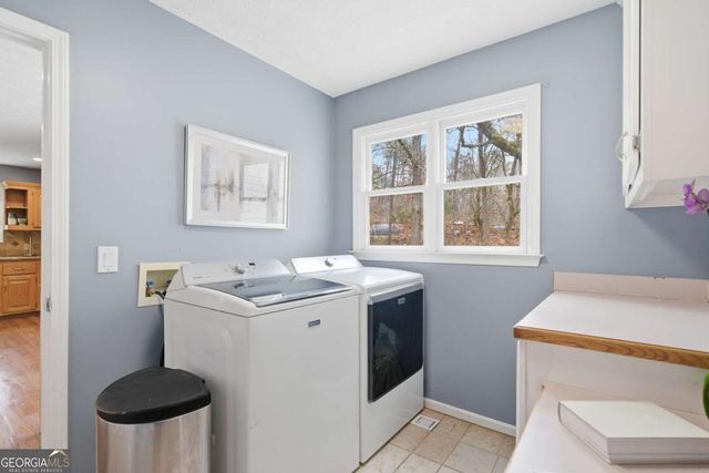 680 E Valley Road NE, Rydal, GA 30171