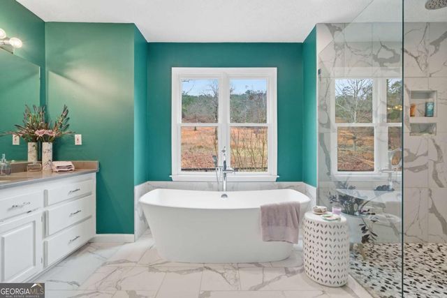 680 E Valley Road NE, Rydal, GA 30171