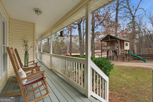 680 E Valley Road NE, Rydal, GA 30171