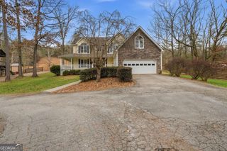 680 E Valley Road NE, Rydal, GA 30171