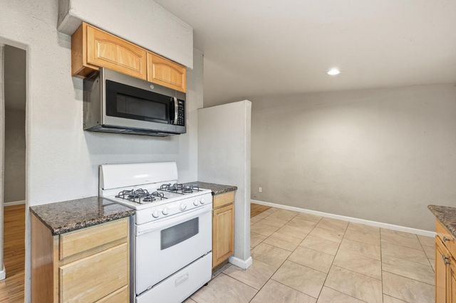 6457 Channing Dr, North Highlands, CA 95660