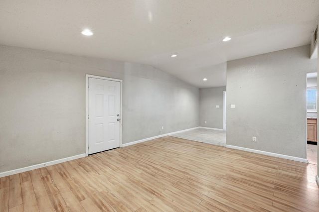 6457 Channing Dr, North Highlands, CA 95660